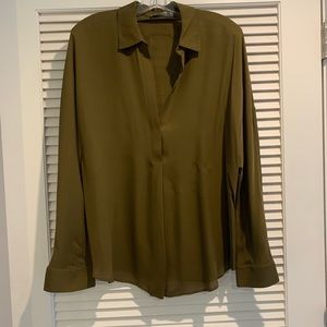 Vince size M olive green silk top